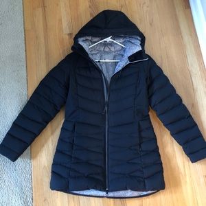 Mountain Hardwear black 3/4 length coat women’s M